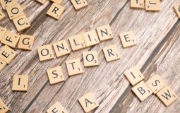 Top 4 Website Builders for E-Commerce Brands Managing Products, Payments, and Shipping in One Place