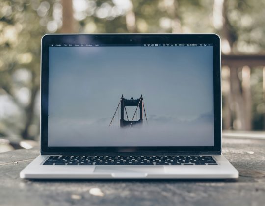 How to Use AI Voice Generators to Make Content Faster