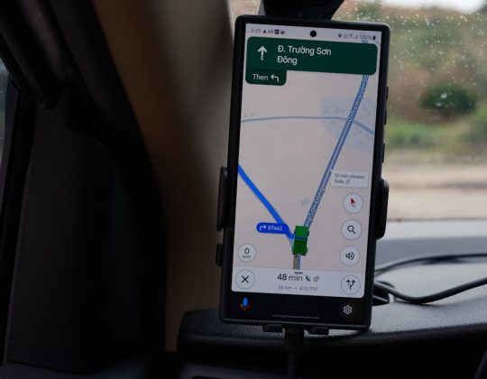 How to Enable the Speedometer in Google Maps