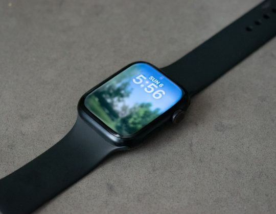 Best smartwatches for fitness tracking with heart rate monitor