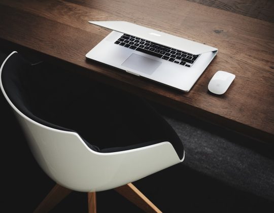 How to Use Market Data Effectively in Your Pitch Deck