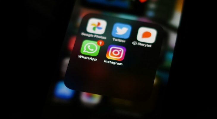 Do Facebook Screenshots Trigger Alerts? Messenger vs. Feed vs. Stories