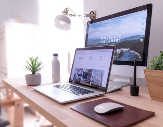 The 7 Best Tech Gifts for Any Gadget Lover