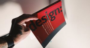 How to design a double-sided brochure?