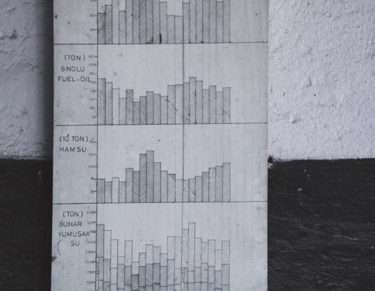 Face Finder Showdown: 13 Tools Compared for Accuracy & Speed