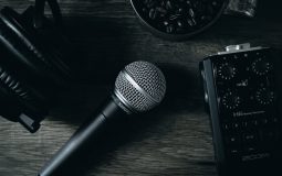 How to Find a Song by Humming: Best Apps and Methods