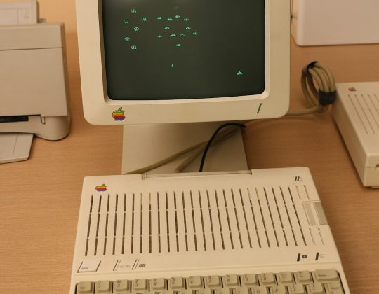 Arabic programming languages: early efforts