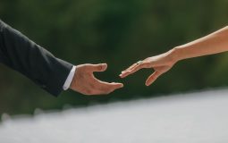 Owner-Financed Deals: Negotiating Terms, Interest, and Balloon Payments