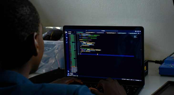 5 AI Pair Programming Platforms That Compete With Replit AI