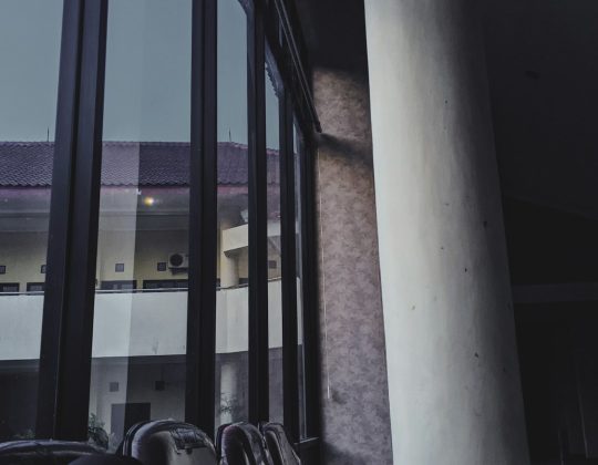 Why Microsoft Store Keeps Failing Downloads — Top Causes & How to Reset It the Right Way (Cache, Account, Services, etc.)