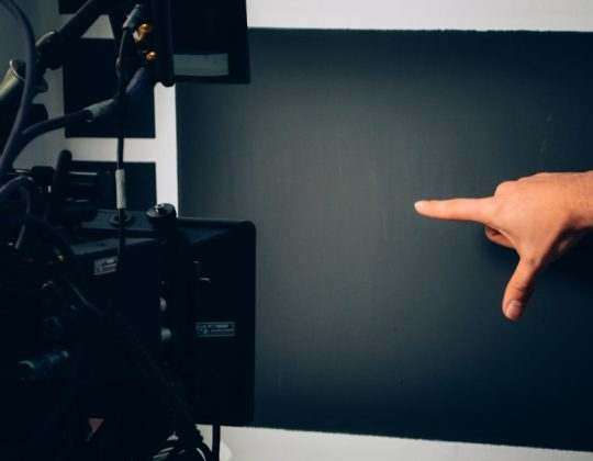 Kinemote: Kinect gestures for media centers Kinemote: Kinect gestures for media centers