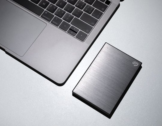 Top 12 Business Card Generators Every Entrepreneur Should Try in 2025