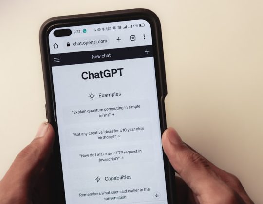 Janitor AI: Ultimate Guide to Features, Pricing, Setup & Alternatives