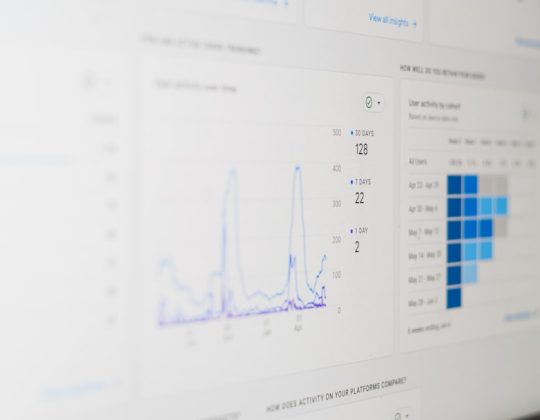 AccuRanker vs Ahrefs: A Complete SEO Tool Comparison