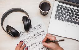 Top 5 Lesser-Known Listening Apps (Yabla-Style, Lirica Alternatives) That Music-Loving Learners Use to Train Ear and Vocabulary With Songs