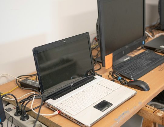 How Do You Troubleshoot macOS Installer Preparation Issues on Older Macs?