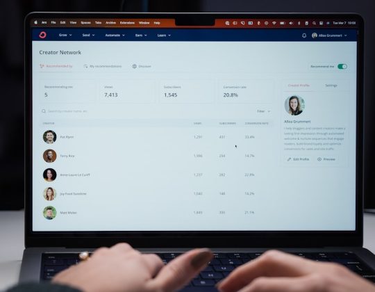 Top 4 Employee Time Tracking Tools Like Toggl Track That Help You Monitor Work Hours Accurately