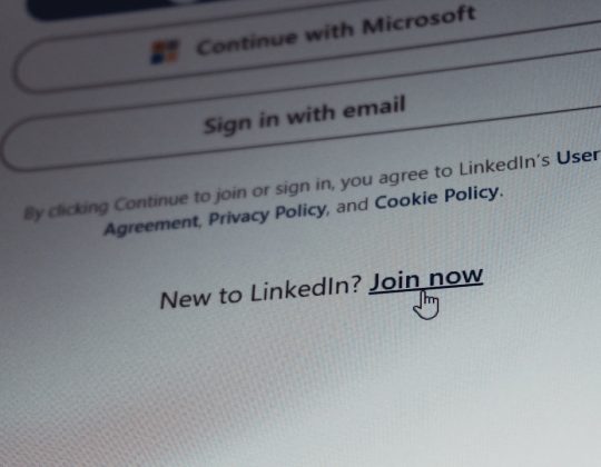 TheChecker Email Verification: Accuracy, Pricing, and Deliverability Benefits