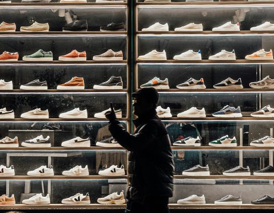 Does Foot Locker Price Match In 2026? Full Policy Explained With Real Savings Examples