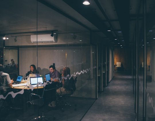 Should You Buy Facebook Followers? Risks, Alternatives and Sustainable Growth Strategies