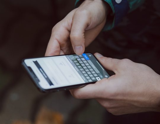 Electronic Communication Explained: Types, Benefits, Challenges, and Business Examples