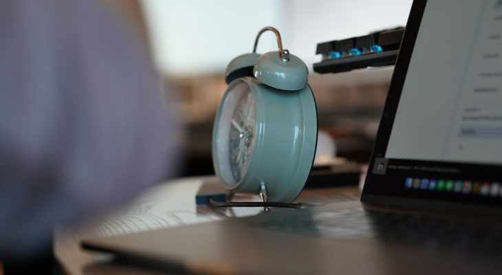 Mental Health in Sales: Headspace vs. Calm for Managing Sales Stress and Burnout